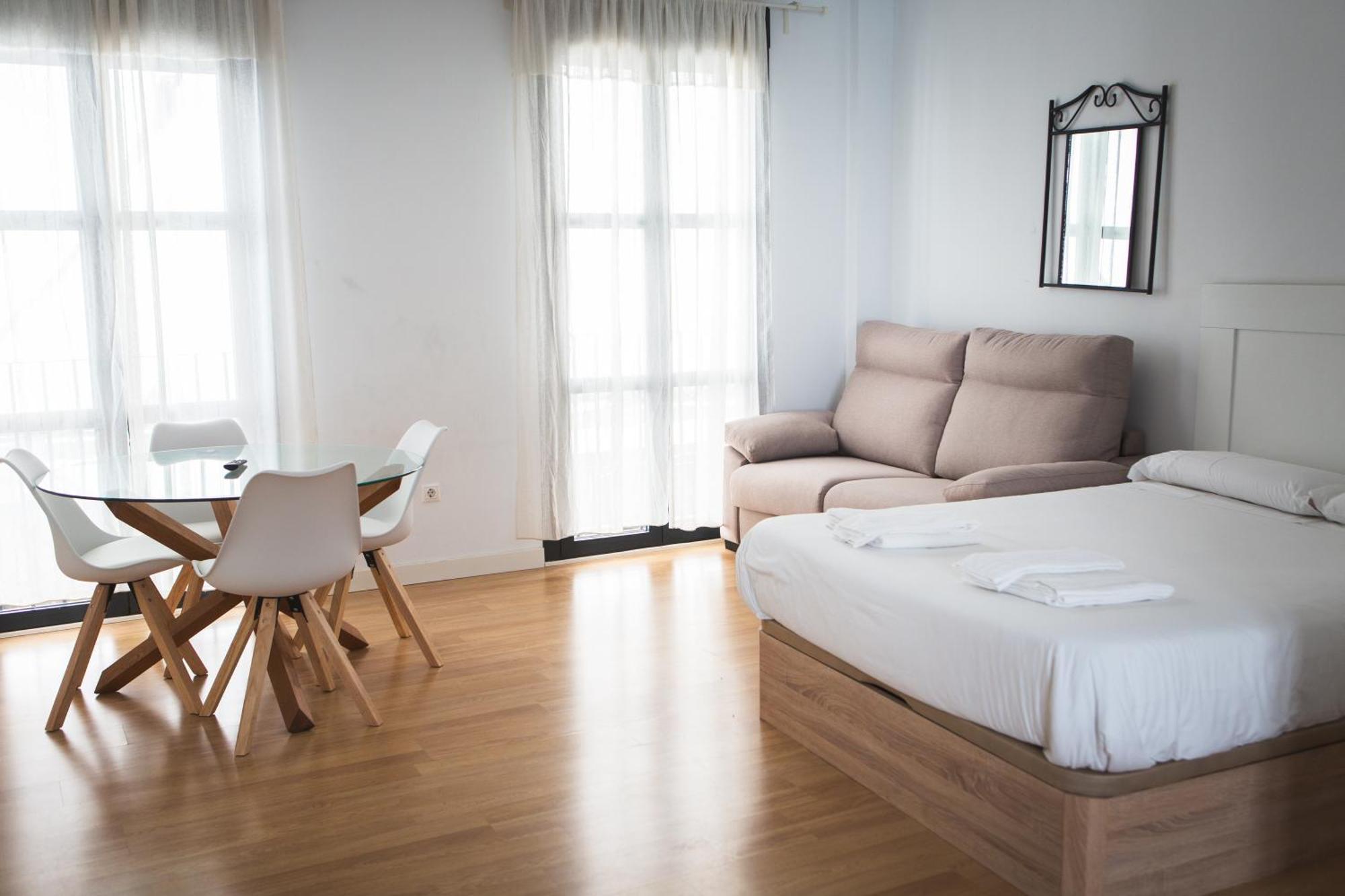Apartamentos Centro Cordoba By Mira Екстер'єр фото